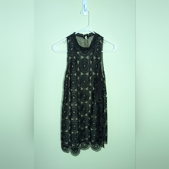 Black dress with tie, size 2 - Picture 3 of 4